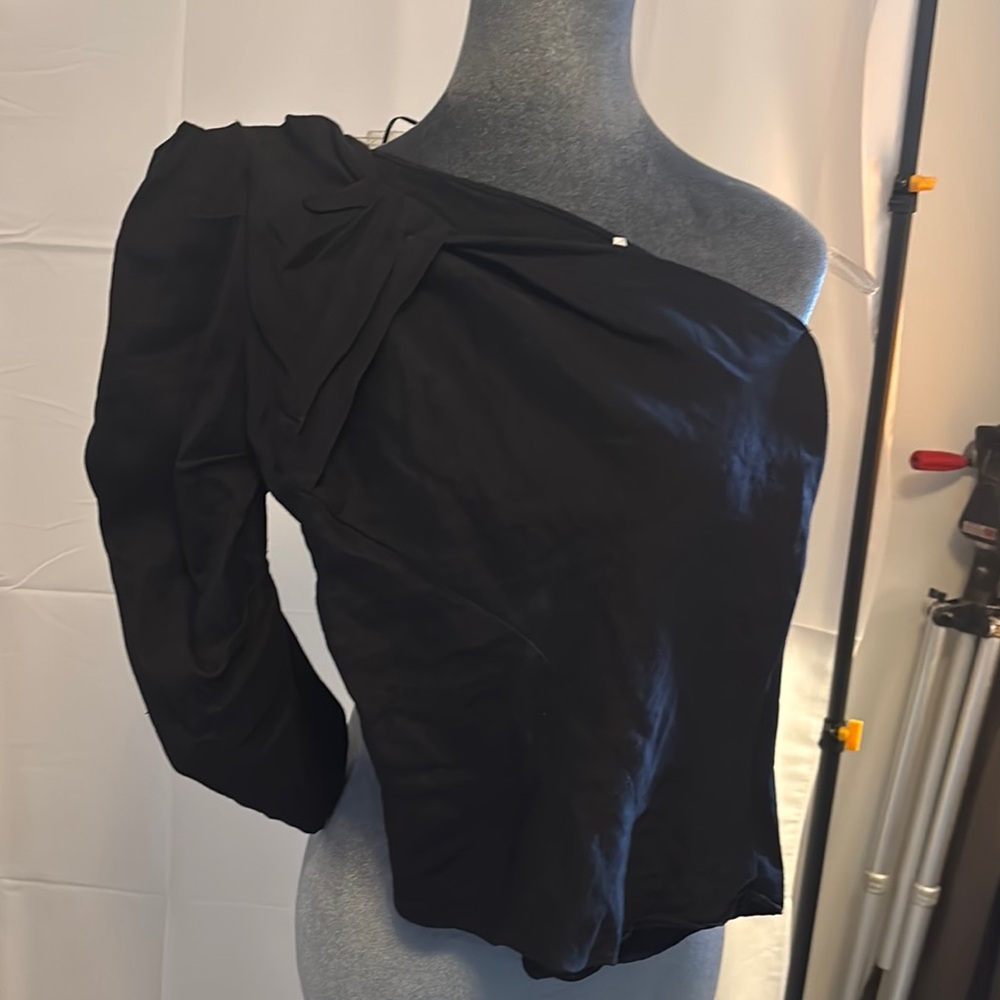 Zara XS Black Off-Shoulder Blouse